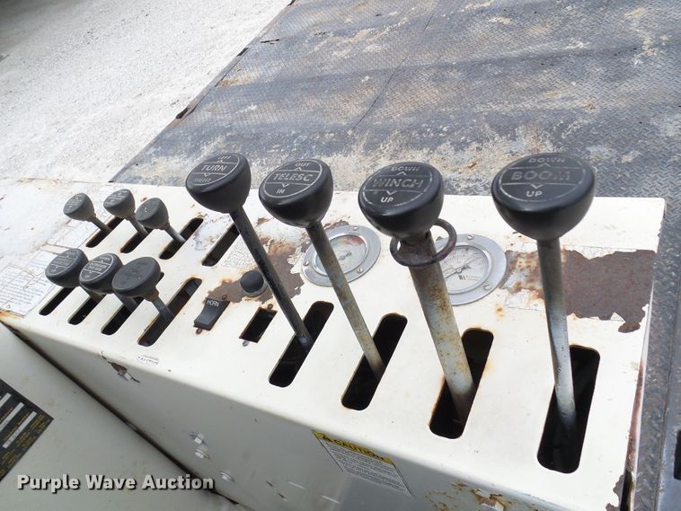 image for item DL0900 1992 Mack DM690S  crane truck