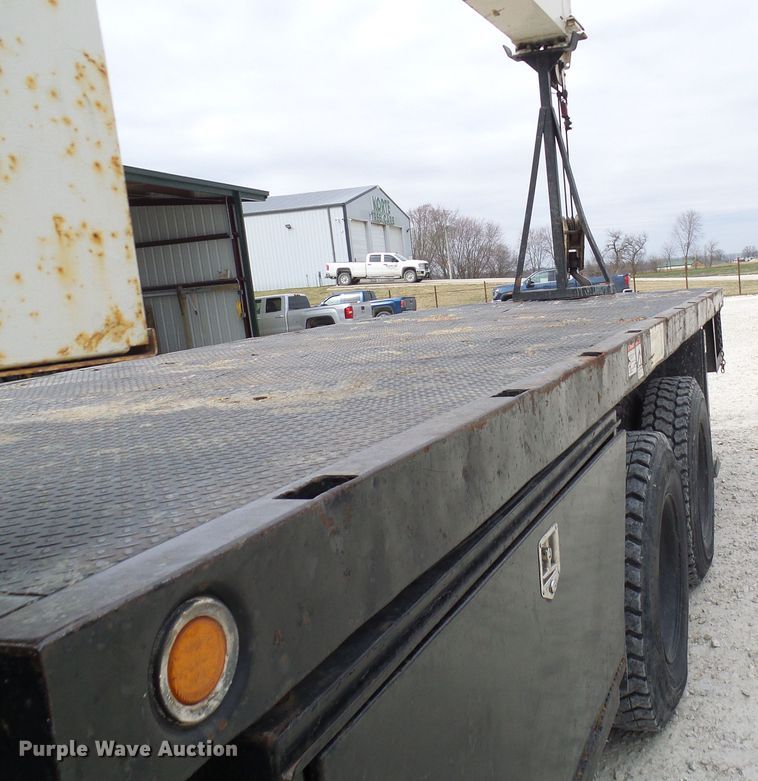 image for item DL0900 1992 Mack DM690S  crane truck