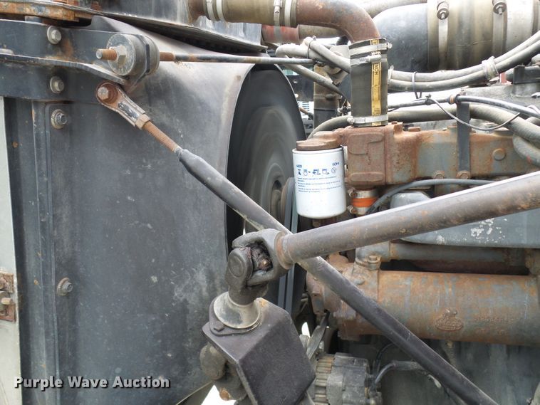 image for item DL0900 1992 Mack DM690S  crane truck