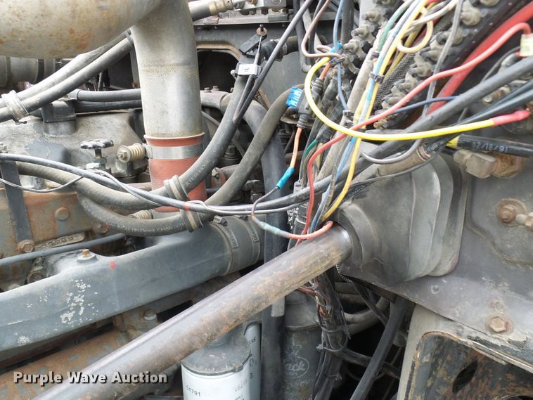 image for item DL0900 1992 Mack DM690S  crane truck