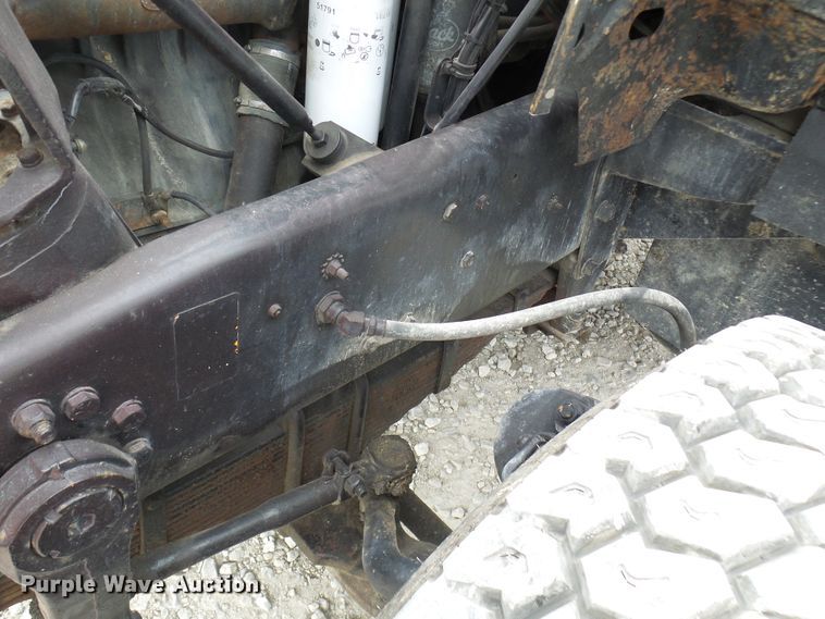 image for item DL0900 1992 Mack DM690S  crane truck