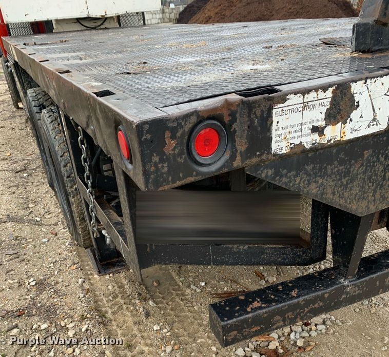 image for item DL0900 1992 Mack DM690S  crane truck