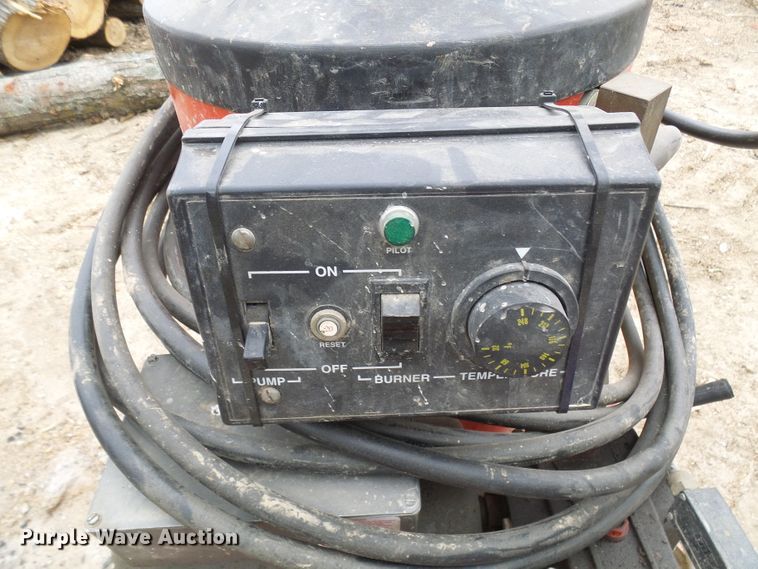 image for item DL0905 Hotsy 558  pressure washer