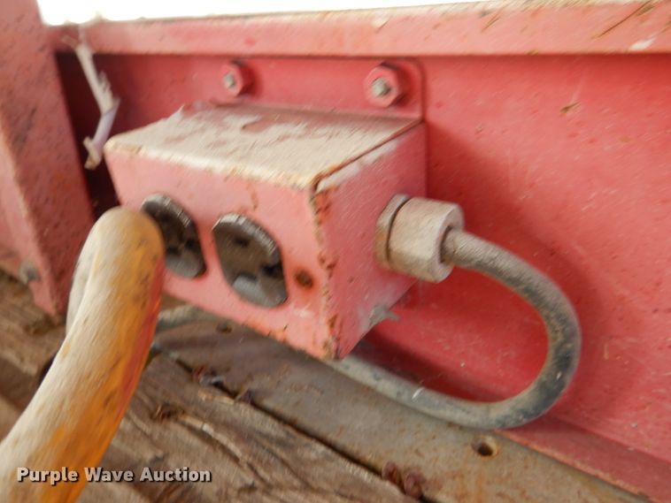 image for item DL2208 1999 Mec 2548HT  scissor lift