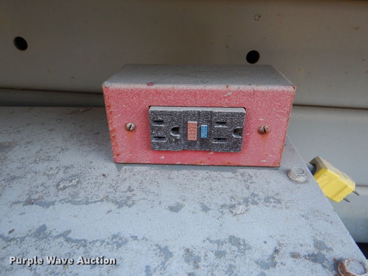 image for item DL2208 1999 Mec 2548HT  scissor lift