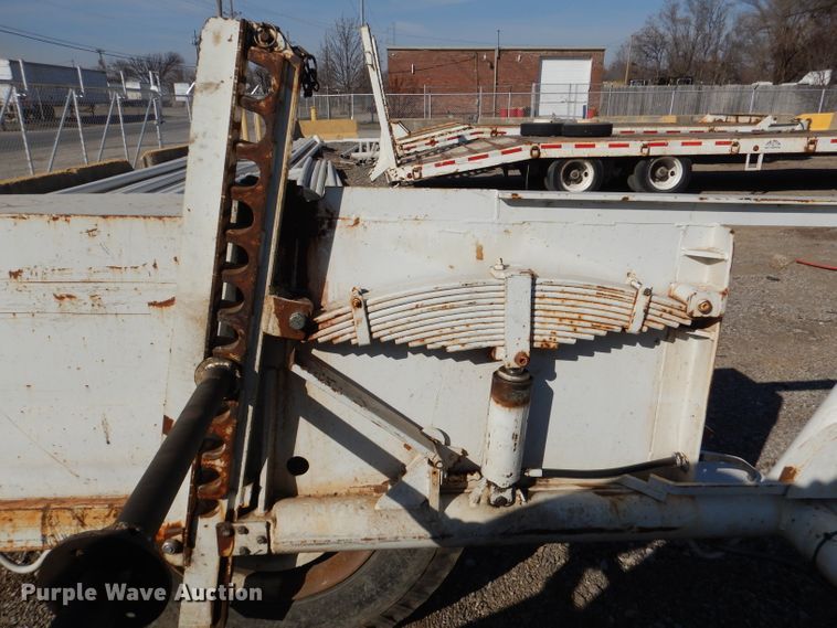 image for item DL4752 1986 Hogg And Davis P120  reel trailer