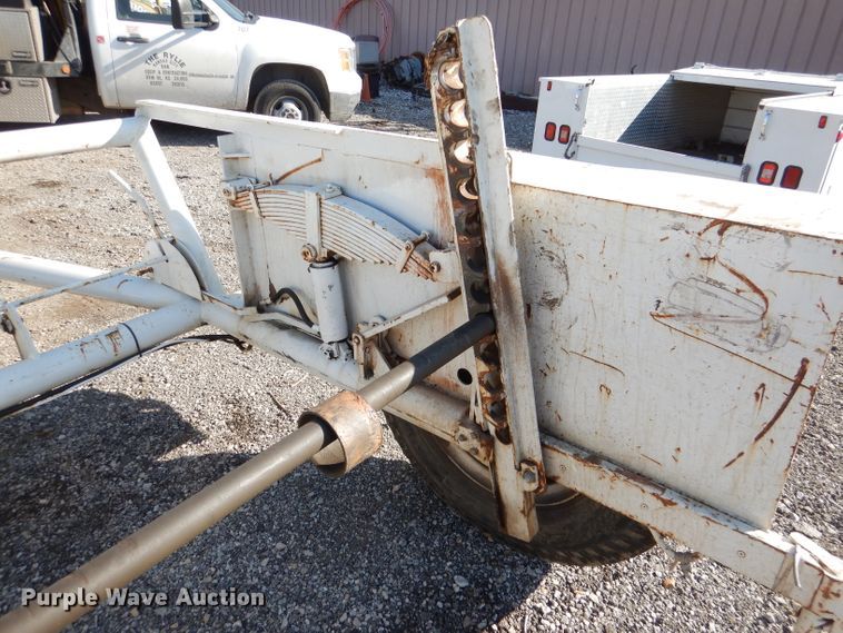 image for item DL4752 1986 Hogg And Davis P120  reel trailer