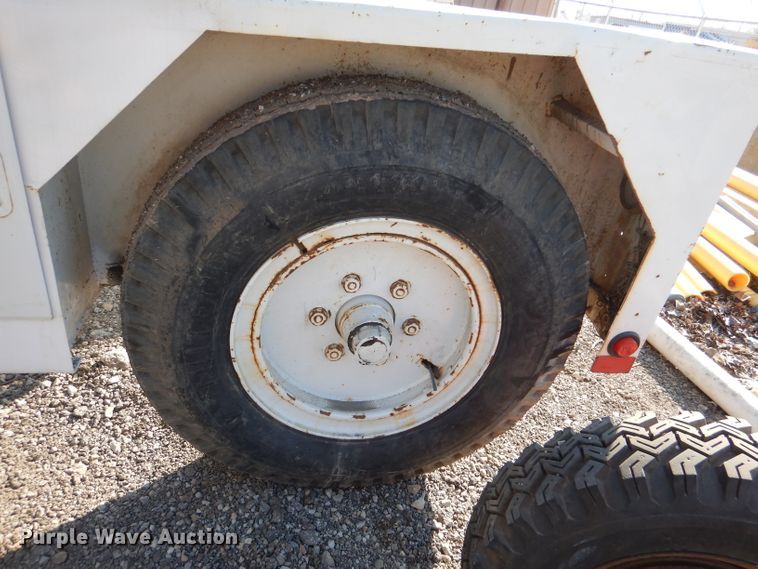 image for item DL4752 1986 Hogg And Davis P120  reel trailer