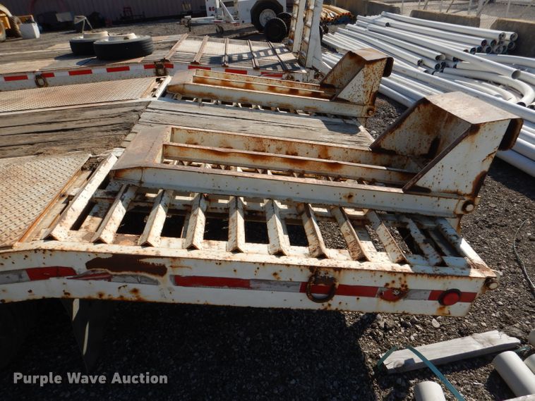 image for item DL4753 1999 Talbert AC10  equipment trailer