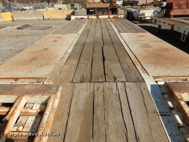 image for item DL4753 1999 Talbert AC10  equipment trailer