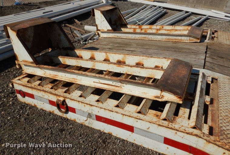 image for item DL4753 1999 Talbert AC10  equipment trailer