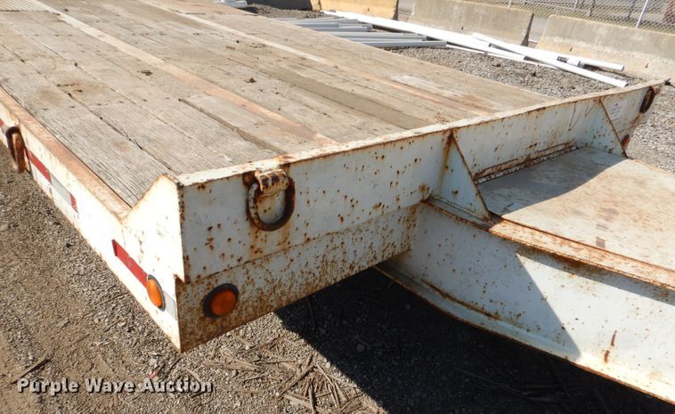 image for item DL4753 1999 Talbert AC10  equipment trailer