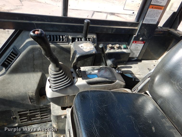 image for item DL4754 2005 Ditch Witch MX352  mini excavator