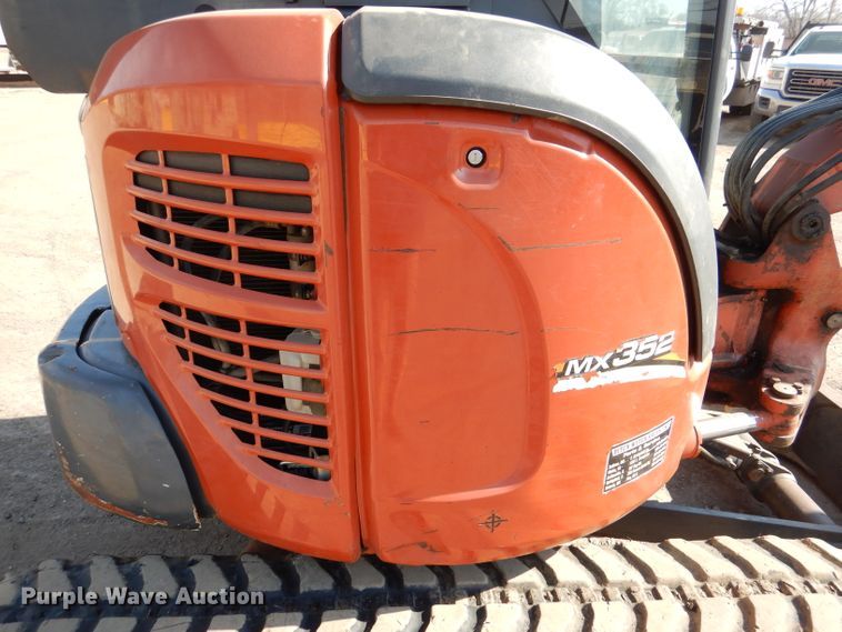 image for item DL4754 2005 Ditch Witch MX352  mini excavator