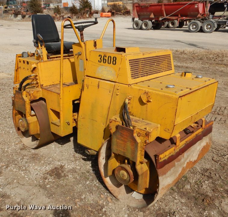 image for item DL4757 Bomag BW120AD  double drum roller