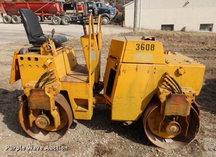 image for item DL4757 Bomag BW120AD  double drum roller