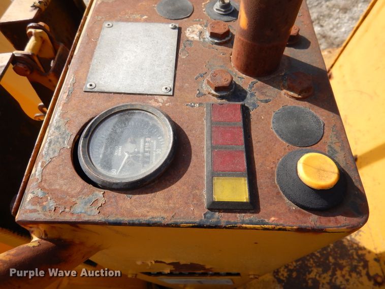 image for item DL4757 Bomag BW120AD  double drum roller