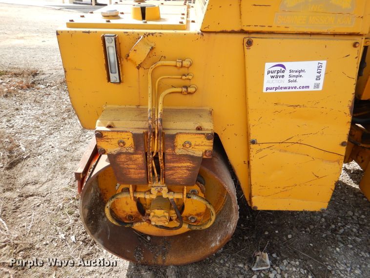 image for item DL4757 Bomag BW120AD  double drum roller