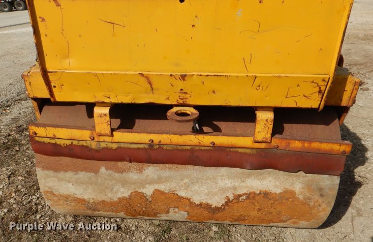 image for item DL4757 Bomag BW120AD  double drum roller