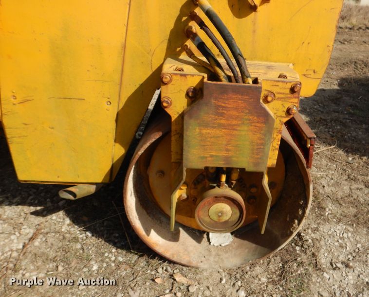 image for item DL4757 Bomag BW120AD  double drum roller