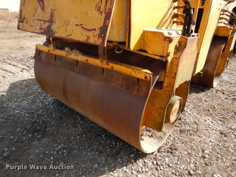 image for item DL4757 Bomag BW120AD  double drum roller