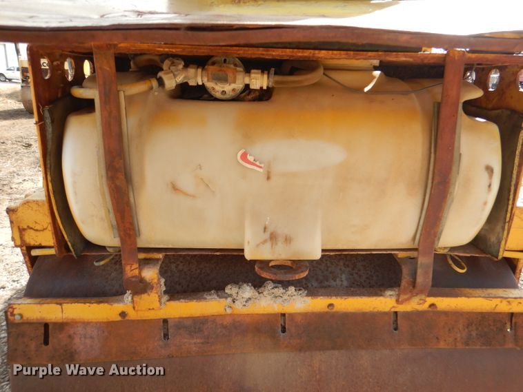 image for item DL4757 Bomag BW120AD  double drum roller