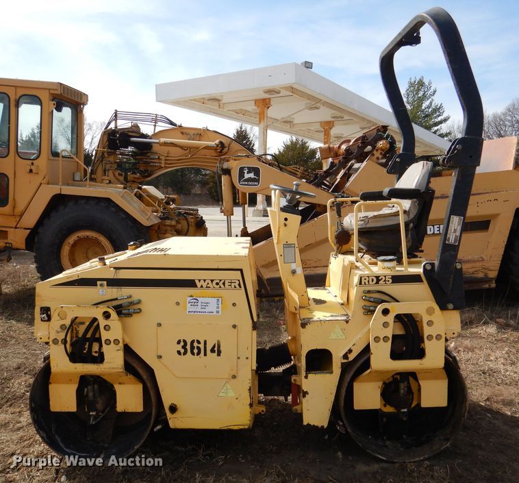 image for item DL4758 2000 Wacker RD25  double drum vibratory roller