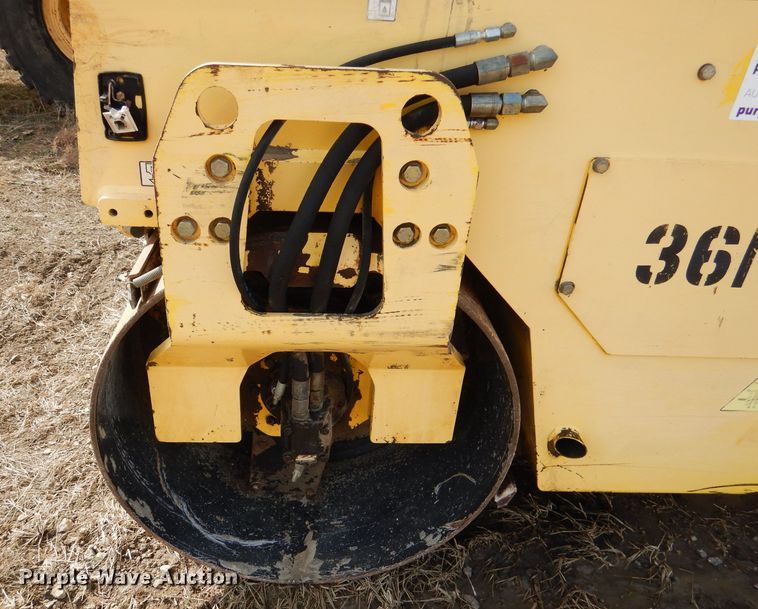 image for item DL4758 2000 Wacker RD25  double drum vibratory roller