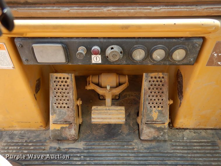 image for item DL4760 1998 Caterpillar 973  track loader