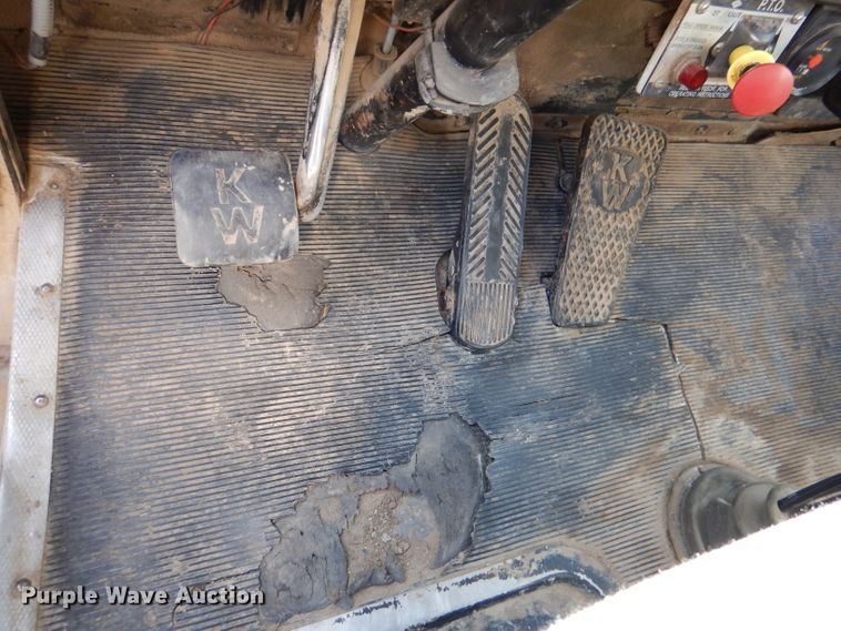 image for item DL4763 1992 Kenworth T400  fuel truck