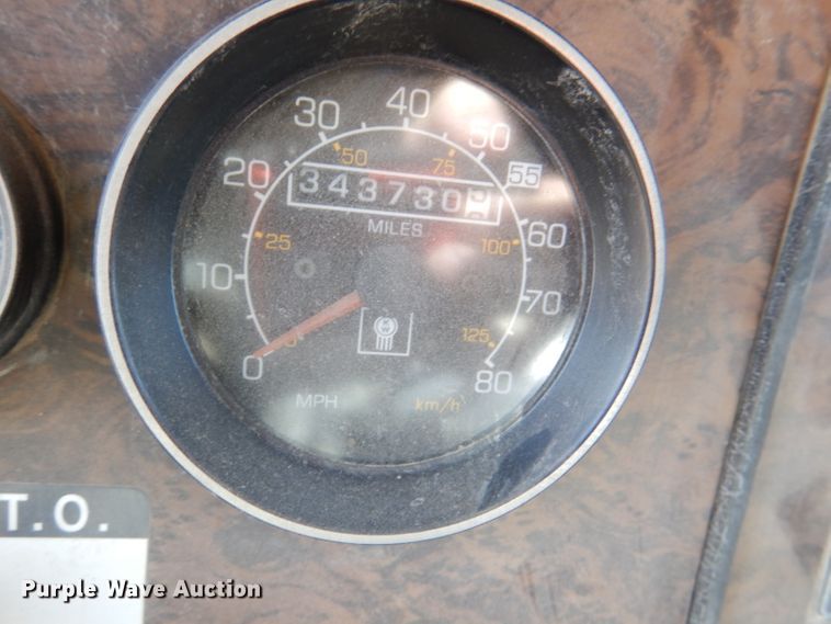 image for item DL4763 1992 Kenworth T400  fuel truck