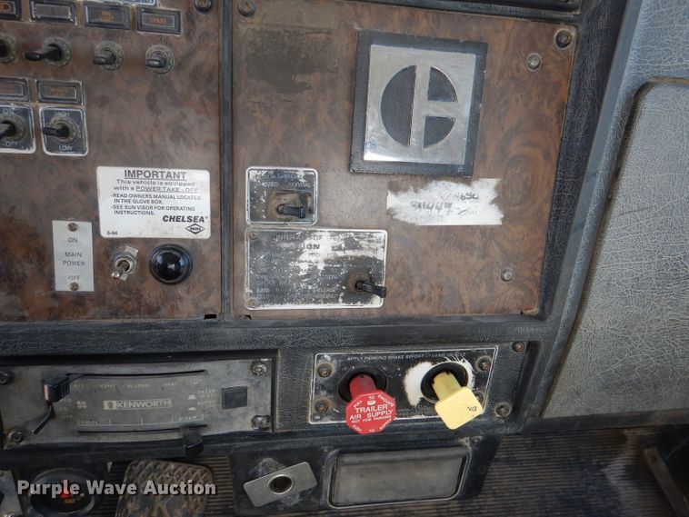 image for item DL4763 1992 Kenworth T400  fuel truck