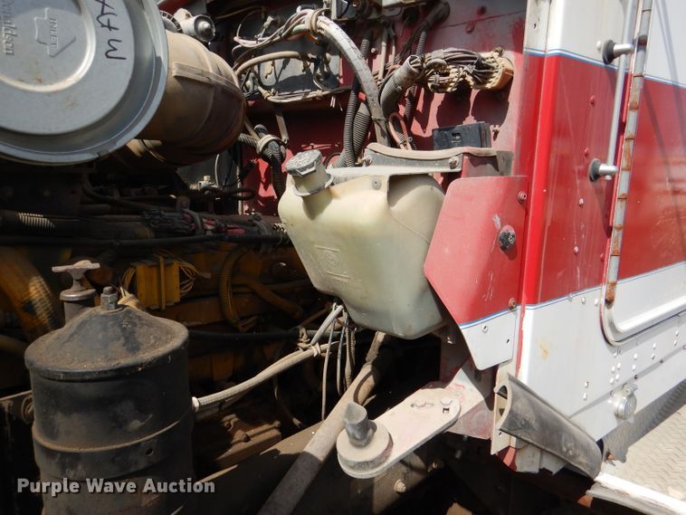 image for item DL4763 1992 Kenworth T400  fuel truck