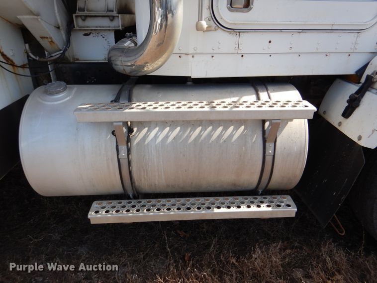 image for item DL4763 1992 Kenworth T400  fuel truck