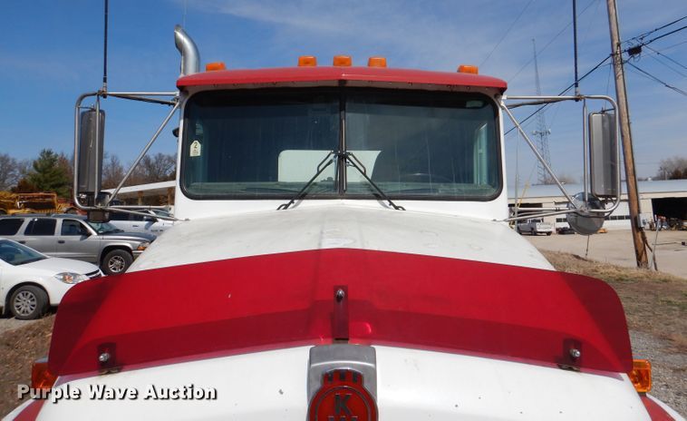 image for item DL4763 1992 Kenworth T400  fuel truck