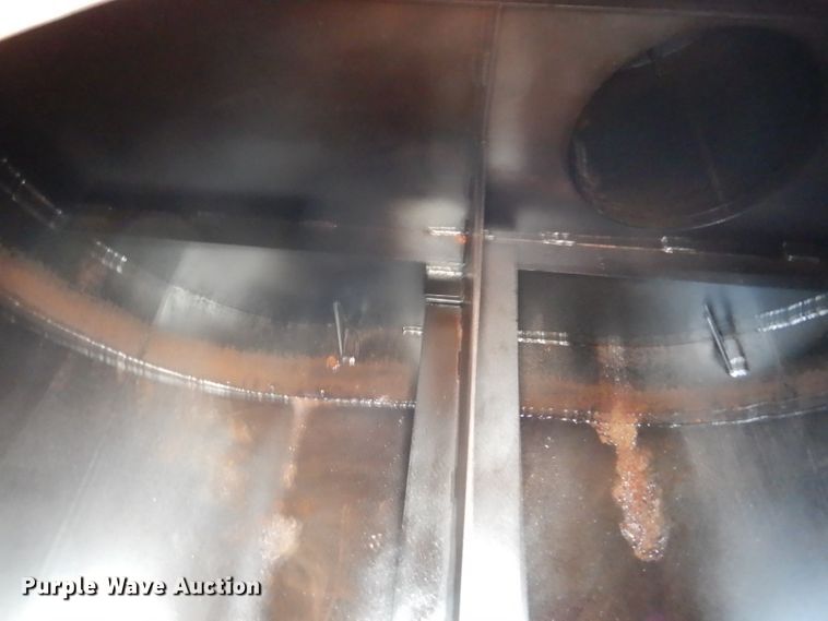 image for item DL4763 1992 Kenworth T400  fuel truck