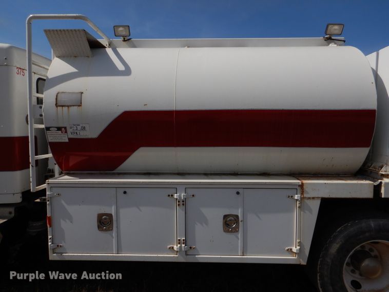 image for item DL4763 1992 Kenworth T400  fuel truck