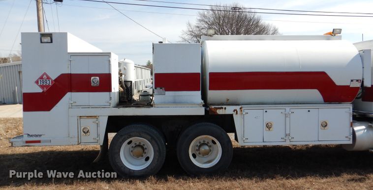 image for item DL4763 1992 Kenworth T400  fuel truck