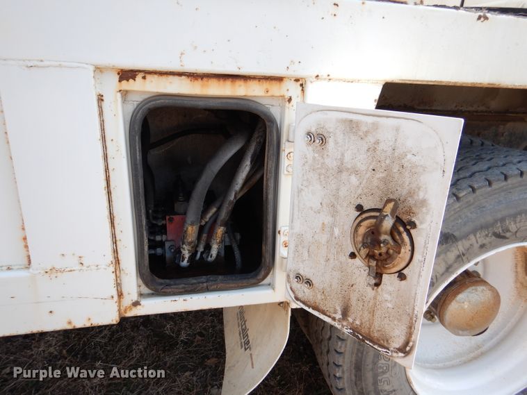 image for item DL4763 1992 Kenworth T400  fuel truck