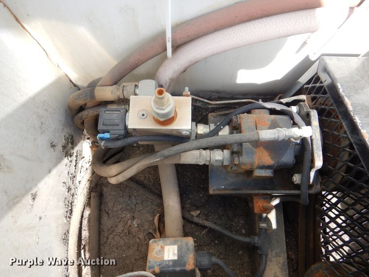 image for item DL4763 1992 Kenworth T400  fuel truck