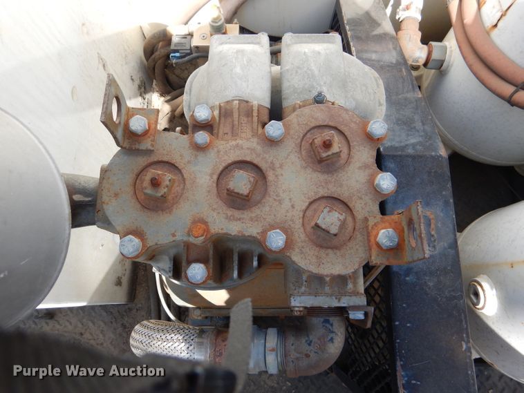 image for item DL4763 1992 Kenworth T400  fuel truck