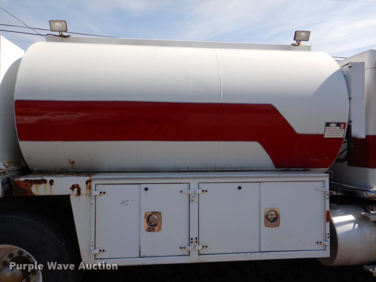 image for item DL4763 1992 Kenworth T400  fuel truck