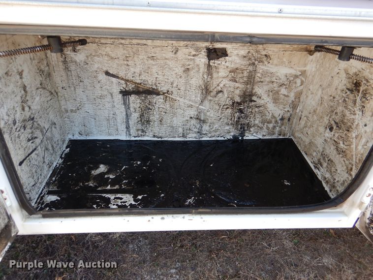 image for item DL4763 1992 Kenworth T400  fuel truck