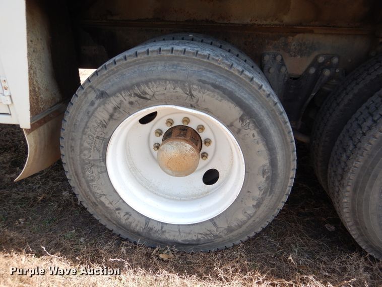 image for item DL4763 1992 Kenworth T400  fuel truck