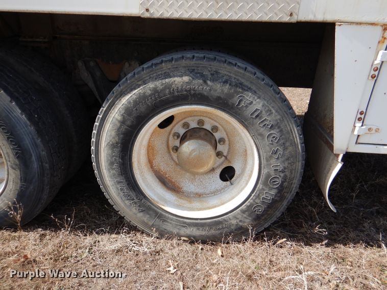 image for item DL4763 1992 Kenworth T400  fuel truck