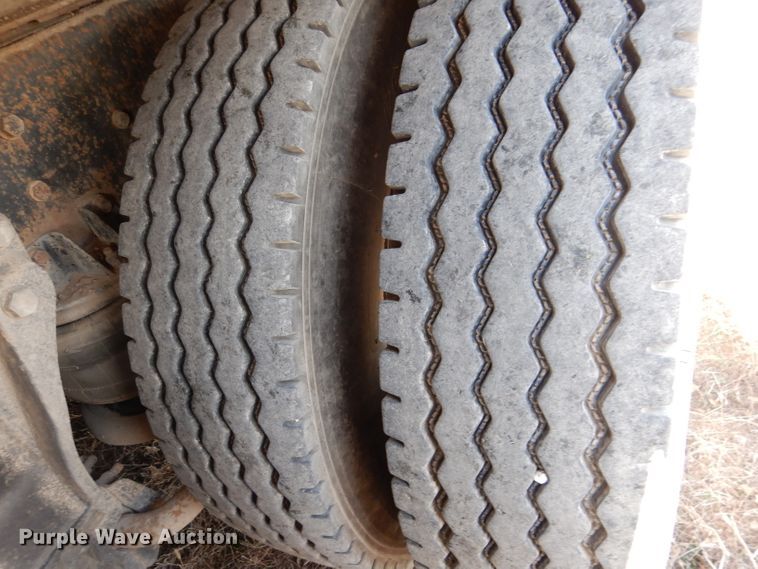 image for item DL4763 1992 Kenworth T400  fuel truck