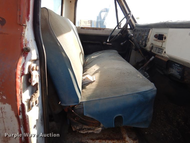image for item DL4764 1972 Chevrolet C50  crane truck