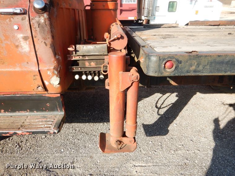 image for item DL4764 1972 Chevrolet C50  crane truck