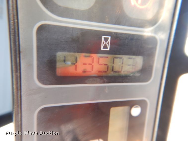 image for item DL4765 2010 Case 465  skid steer loader