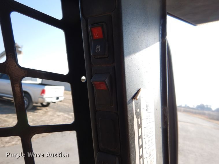 image for item DL4765 2010 Case 465  skid steer loader